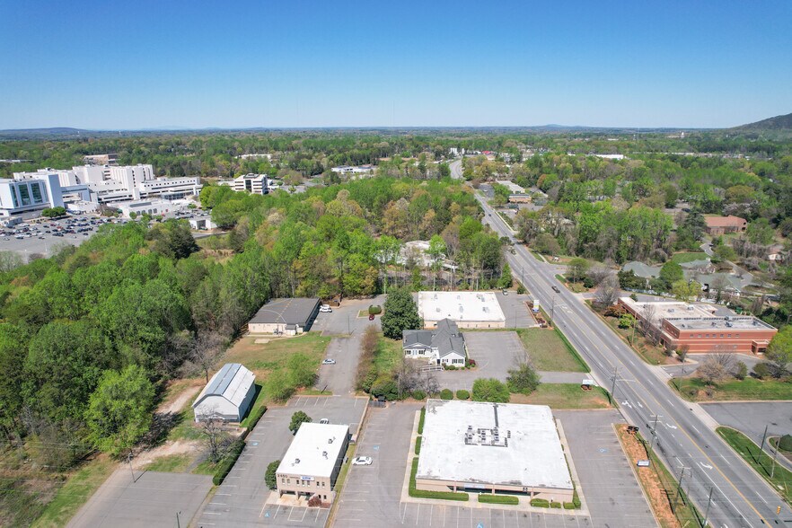More Photos Of 645 Cox Rd, Gastonia Office For Lease