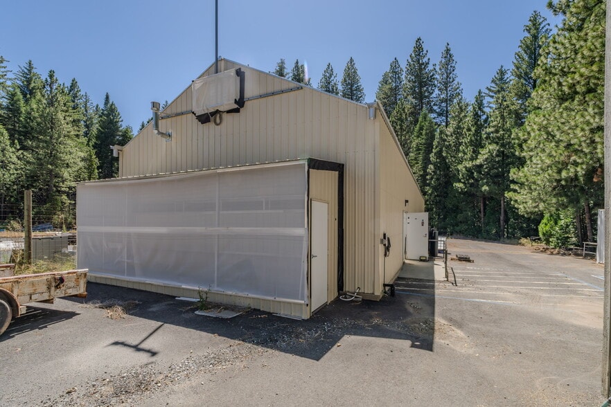 More Photos Of 1495 Linebaugh Rd, Arnold Industrial For Sale