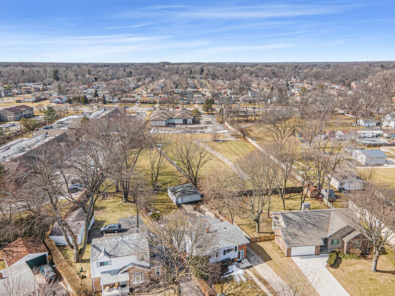 More Photos Of 18340 Middlebelt Rd, Livonia Office For Sale