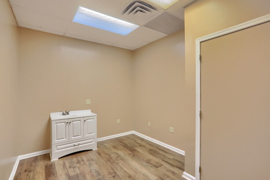 More Photos Of 60-72 Lebanon Ave, Uniontown Unknown For Lease
