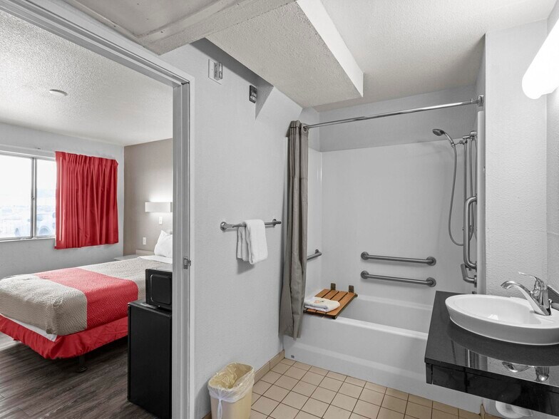 More Photos Of 1150 Wilkins Cir, Casper Hotel For Sale