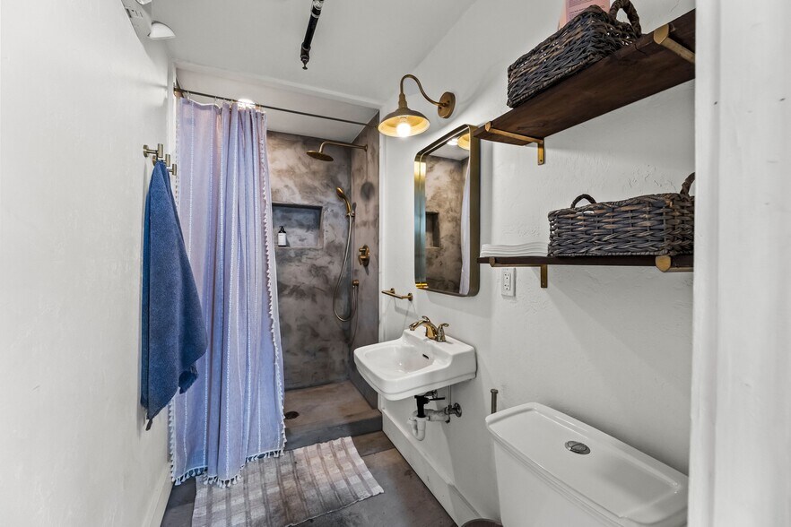 More Photos Of 114 E Main St, Manhattan Storefront Retail Office For Sale