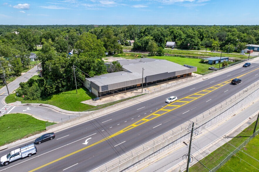 Primary Photo Of 908 W Hill Ave, Valdosta Warehouse For Sale