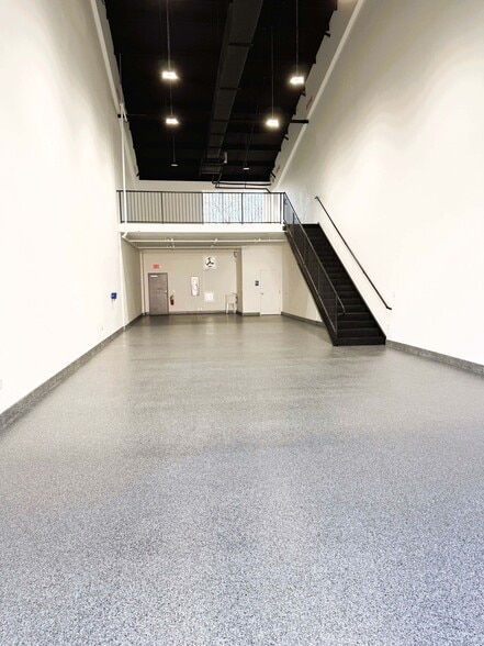 More Photos Of 3584 Plover, Naples Warehouse For Sale