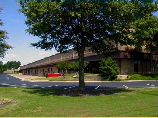 Primary Photo Of 5872 Advantage Cv, Memphis Distribution For Lease