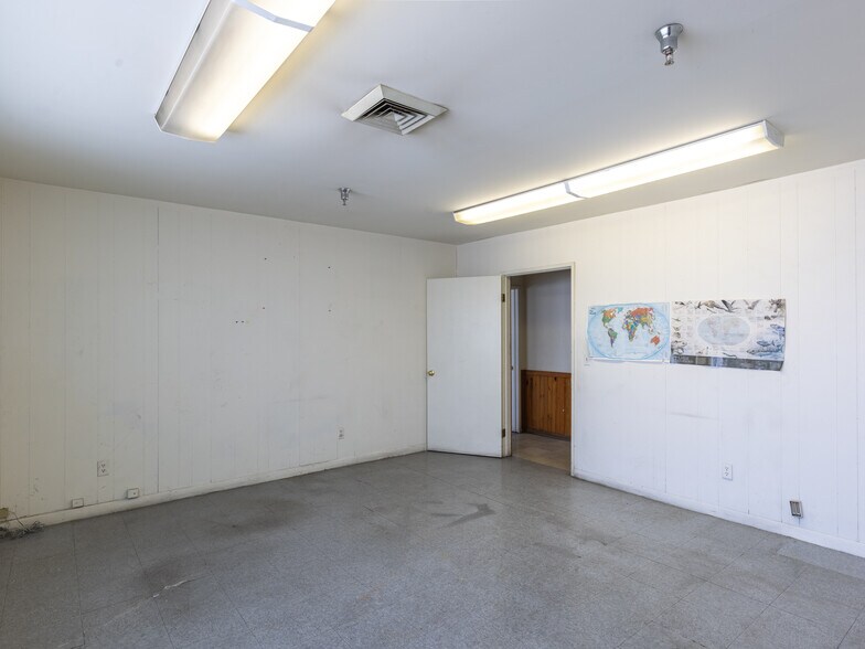 More Photos Of 1155 N McKinley Ave, Compton Warehouse For Sale