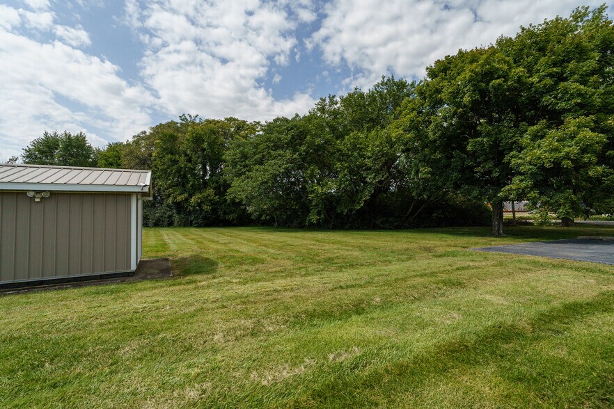 More Photos Of 4917 Maryville Rd, Granite City Medical For Sale