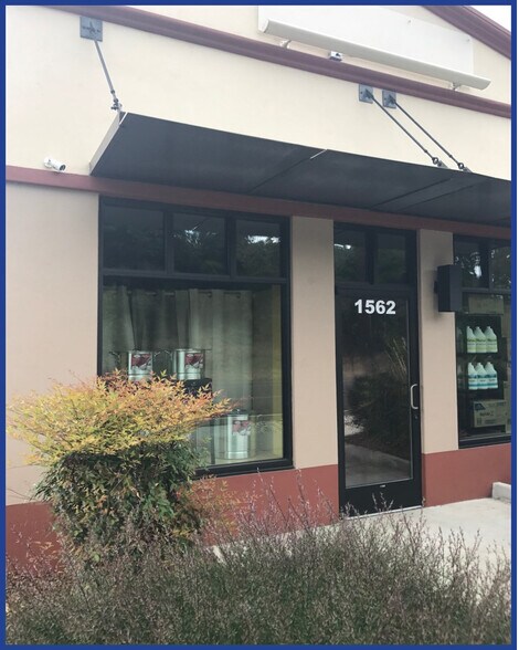 More Photos Of 1550-1562 Silverado Trl, Napa Freestanding For Lease