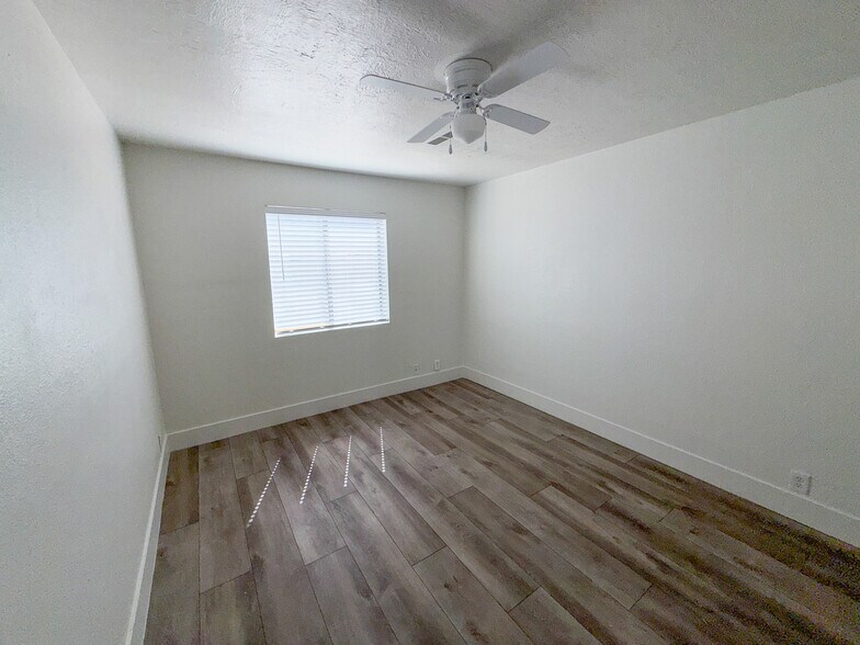 More Photos Of 126 E 1st North St, Mesquite Multifamily For Sale