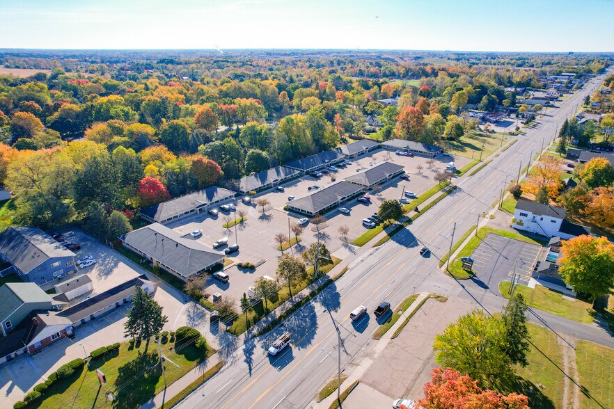 More Photos Of 15851 S US Highway 27, Lansing Unknown For Lease