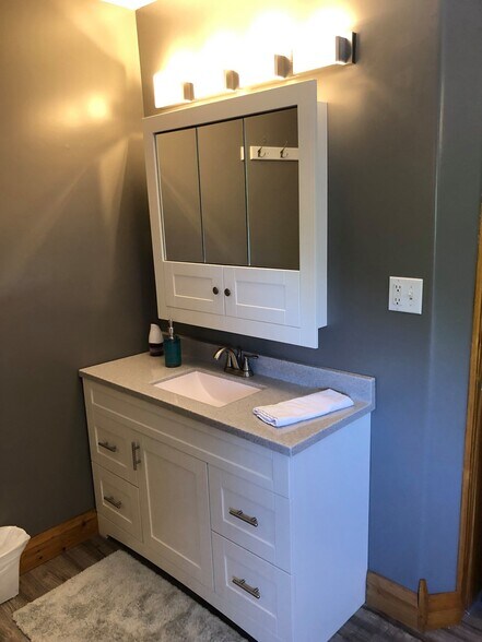 More Photos Of 5088 E Indiana Beach Rd, Monticello Hotel For Sale