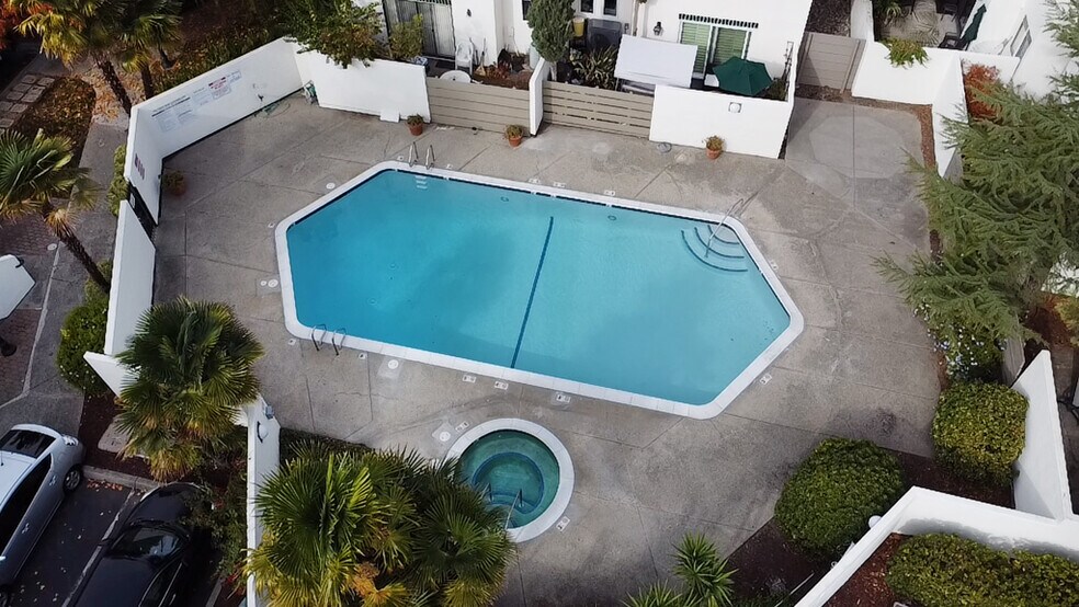 More Photos Of 91 Gregory Ln, Pleasant Hill Medical For Sale