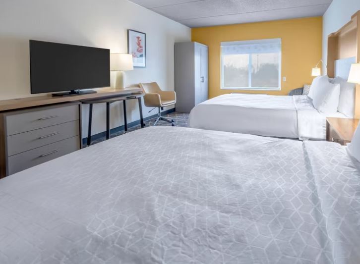 More Photos Of 1000 Imperial Ave, Rothschild Hotel For Sale