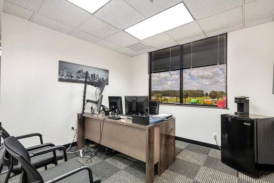 More Photos Of 1300 Old Congress Ave, West Palm Beach Office For Sale