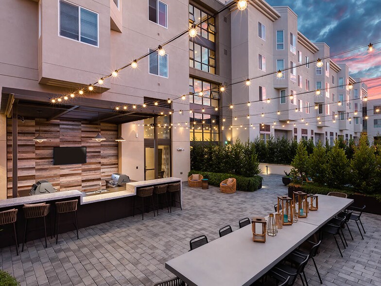 More Photos Of 1375-1411 Sycamore Ave, Hercules Unknown For Lease