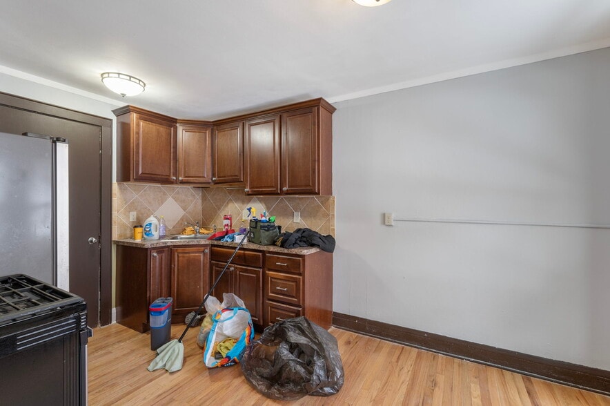 More Photos Of 487 Grand Ave, Saint Paul Apartments For Sale