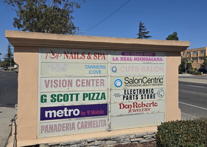 More Photos Of 1323-1465 S Broadway, Santa Maria Freestanding For Lease