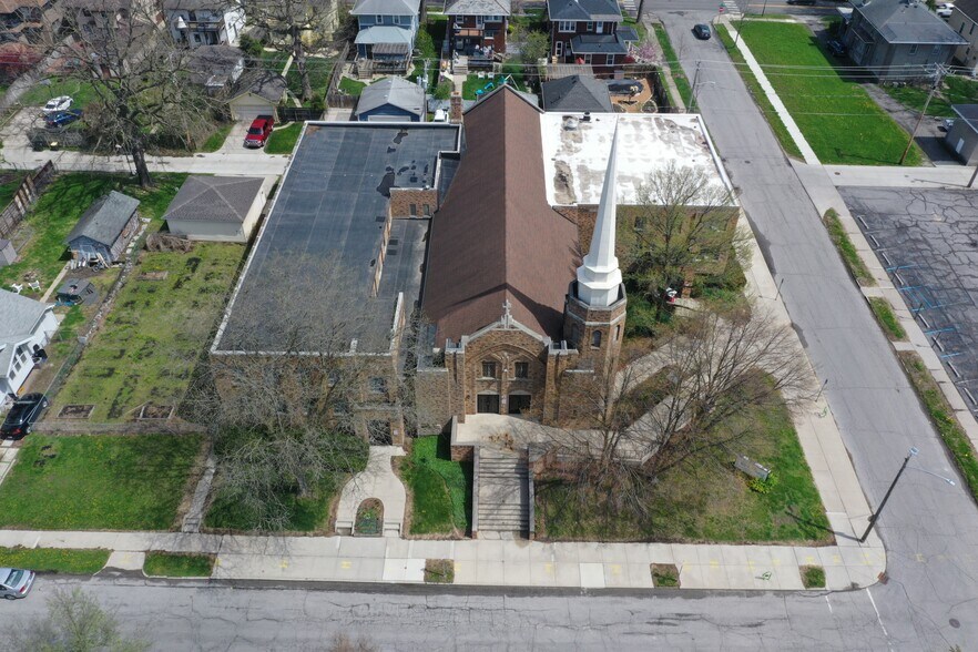 More Photos Of 2100 Kentucky Ave, Fort Wayne Religious Facility For Sale