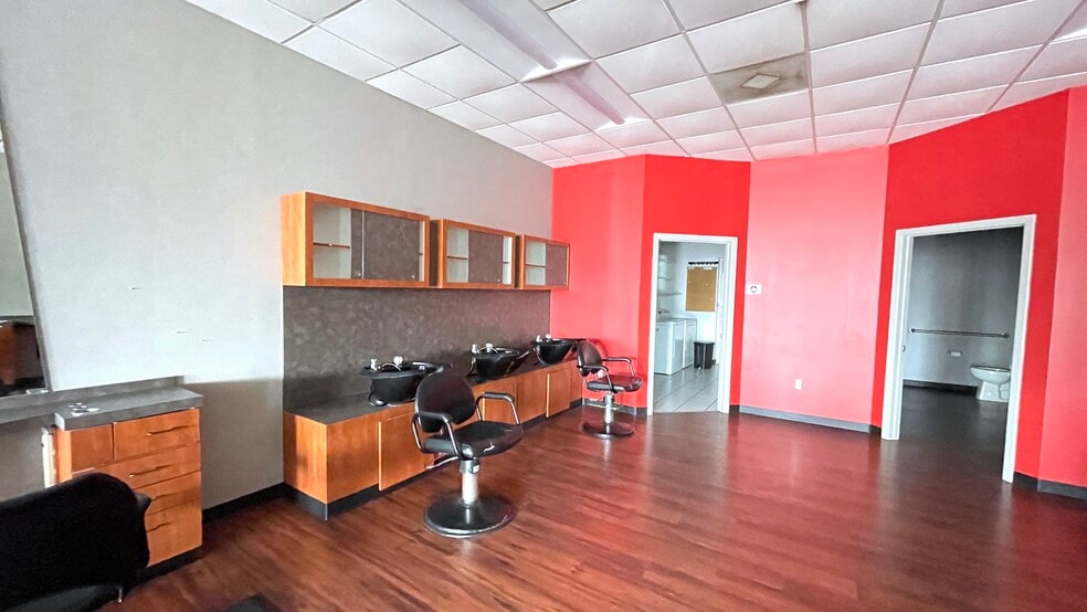 More Photos Of 6340 N Eldridge Pky, Houston Unknown For Lease