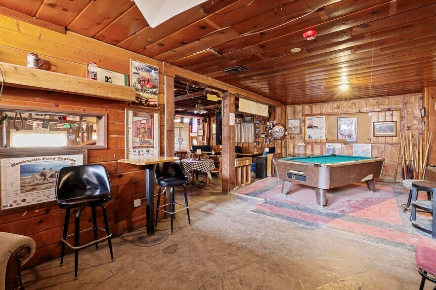 More Photos Of 607 W Main St, Payson Bar For Sale