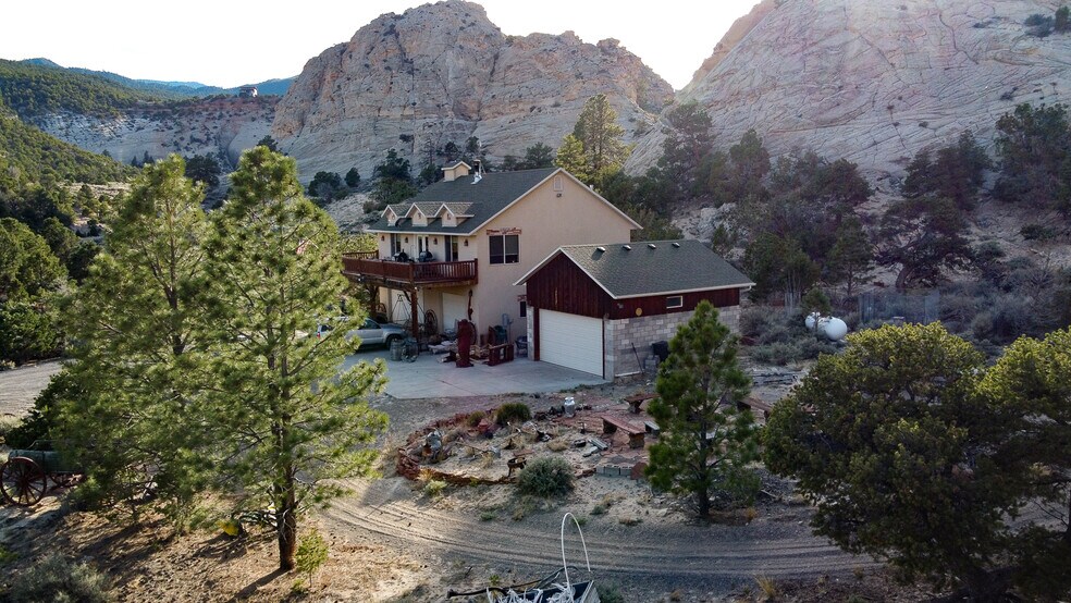 More Photos Of 897 E Cocks Comb Dr, Teasdale Land For Sale