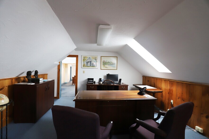 More Photos Of 49 Locust St, Falmouth Office Residential For Lease