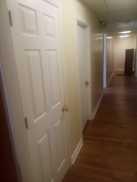 More Photos Of 604 S Oakwood Ave, Beckley Loft Creative Space For Sale