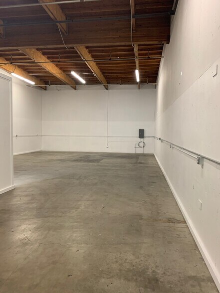 More Photos Of 6100 Enterprise Dr, Diamond Springs Light Distribution For Lease