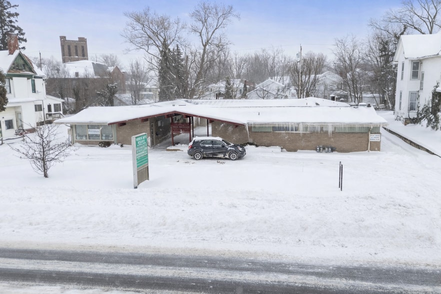 Primary Photo Of 614 Central Ave, Dunkirk Medical For Sale