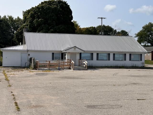 More Photos Of 12323 Maple St, Bear Lake Storefront Retail Residential For Sale
