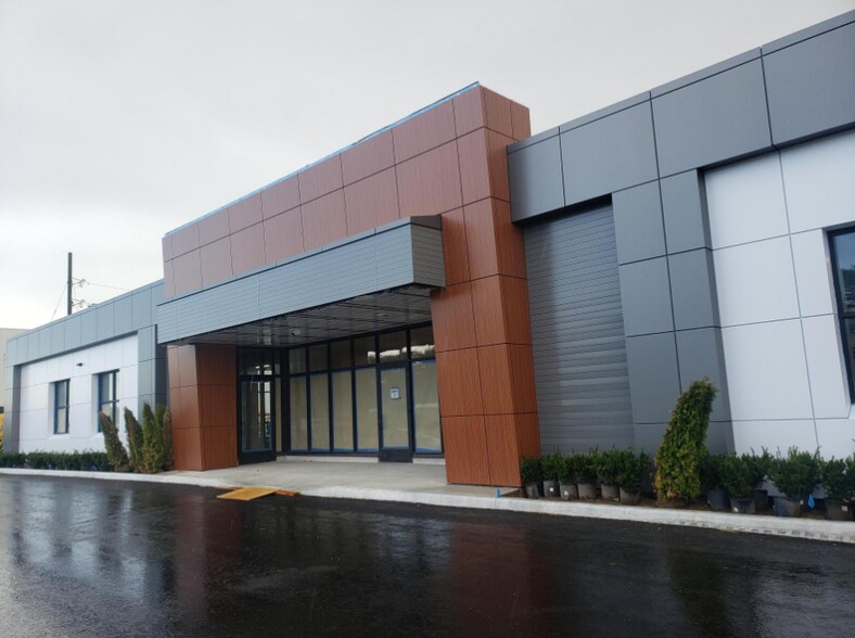 Primary Photo Of 35-39 Stoffel Dr, Toronto Warehouse For Lease