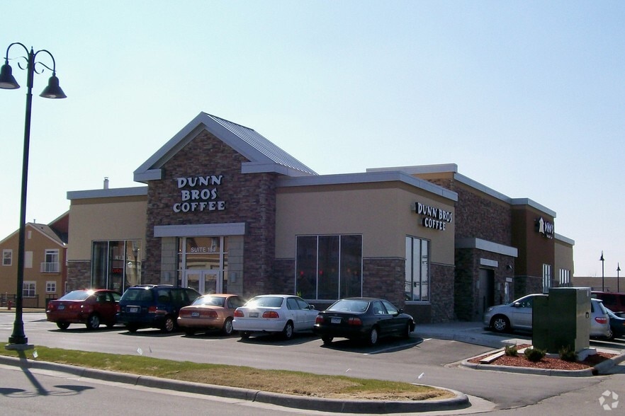 More Photos Of 10060 City Walk Dr, Woodbury General Retail For Lease