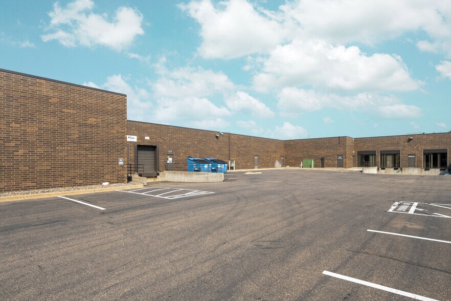More Photos Of 1270 Eagan Industrial Rd, Eagan Unknown For Lease