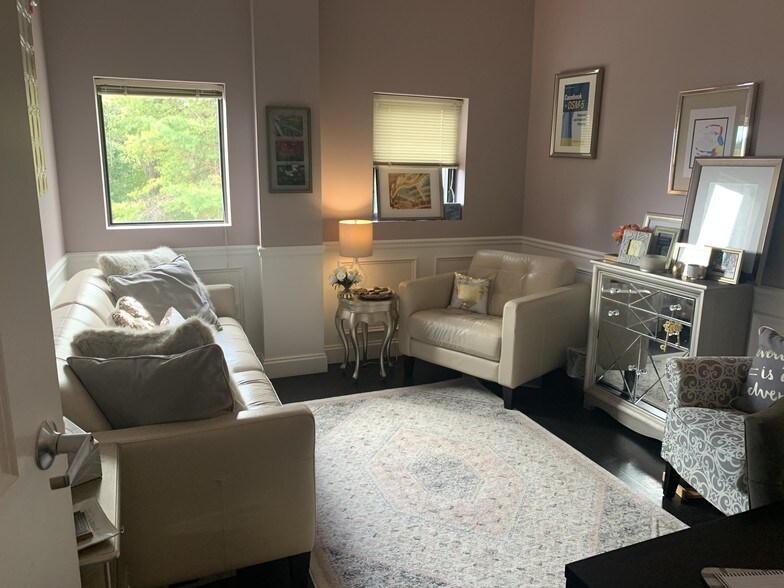 Primary Photo Of 2001 Waterdam Plaza Dr, McMurray Office For Lease