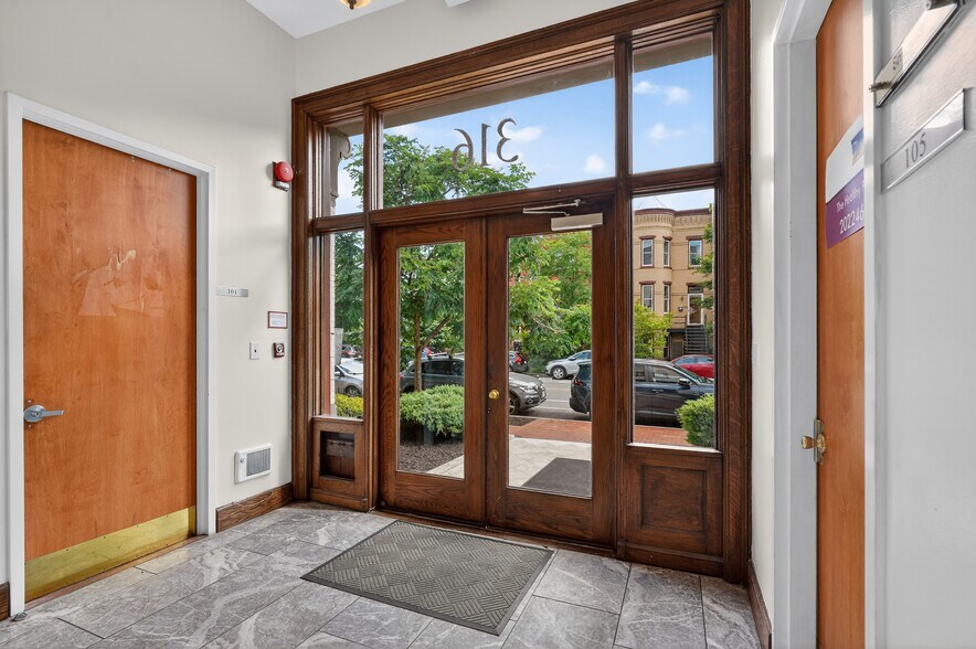 More Photos Of 316 F St NE, Washington Office For Lease