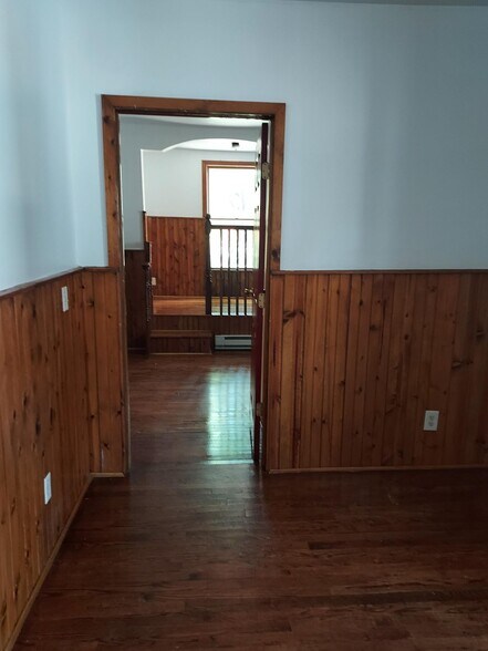 More Photos Of 329 Kent Rd, New Milford Apartments For Sale