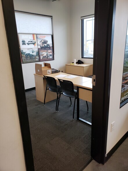 More Photos Of 5544 W 2400 S, West Valley City Showroom For Lease