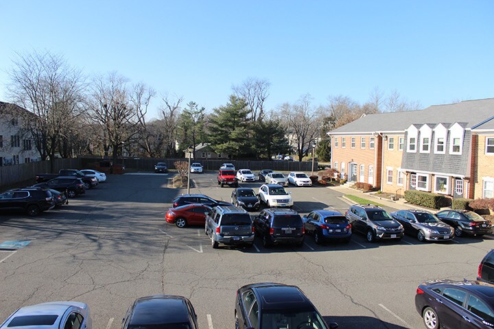 More Photos Of 4248-4250 Chain Bridge Rd, Fairfax Medical For Lease
