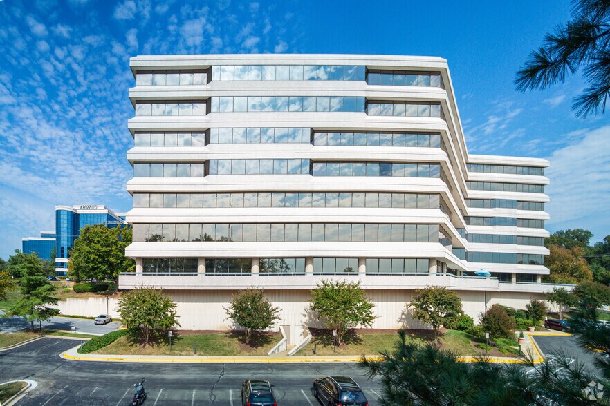 More Photos Of 6411 Ivy Ln, Greenbelt Office For Lease