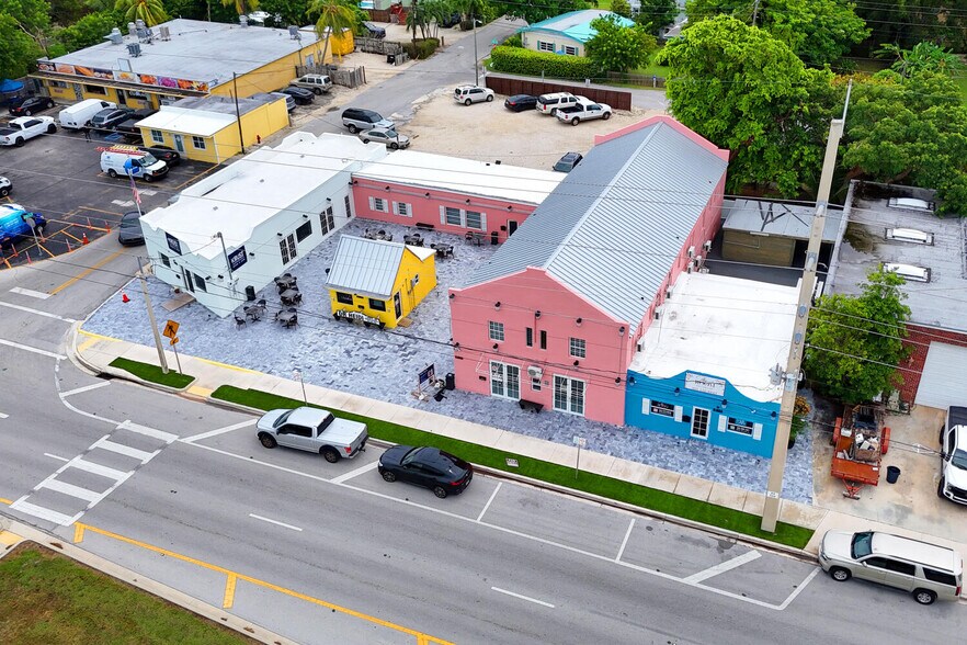 More Photos Of 91865 Overseas Hwy, Tavernier Storefront Retail Residential For Lease