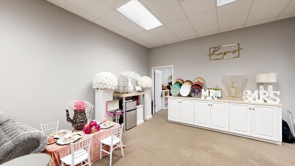 More Photos Of 113 Bo Bo Dr, Crystal Springs Freestanding For Lease