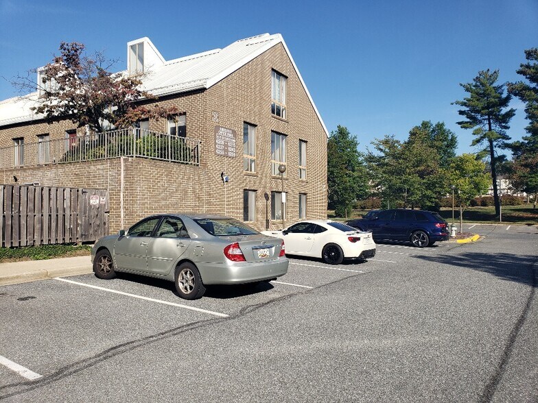 More Photos Of 6255-6265 Executive Blvd, Rockville Office For Sale