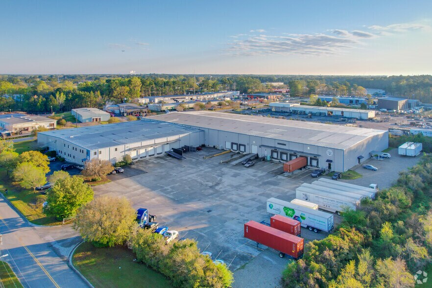 More Photos Of 7240 Cross Park Dr, North Charleston Manufacturing For Lease