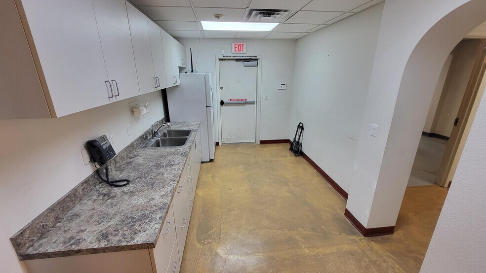 More Photos Of 1825 E Flamingo Rd, Las Vegas Office For Sale