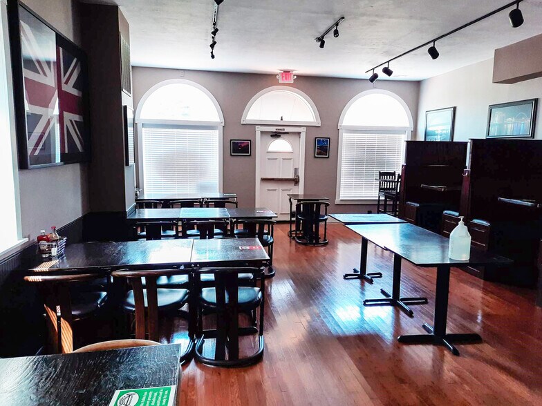 More Photos Of 1584-1586 S High St, Columbus Storefront Retail Residential For Sale