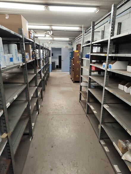 More Photos Of 5211 Oster Rd, Sheffield Village Truck Terminal For Lease