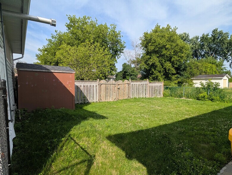 More Photos Of 1154 Gabriel St, Orleans Daycare Center For Sale