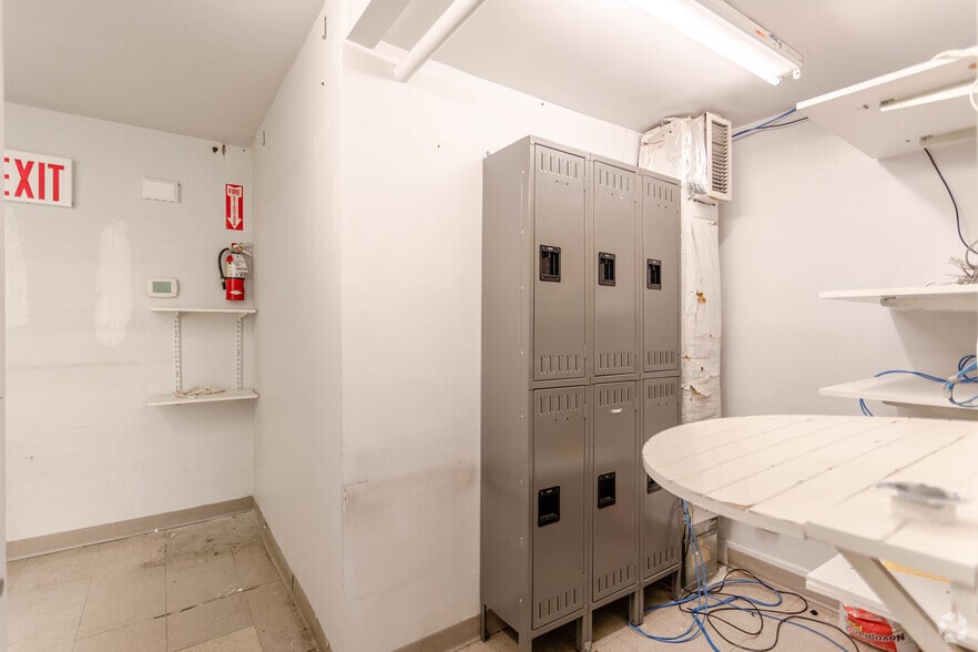 More Photos Of 2139-2159 Broadway, New York Apartments For Lease