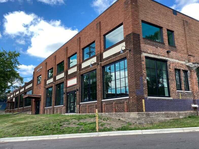 More Photos Of 655 19th Ave NE, Minneapolis Manufacturing For Lease