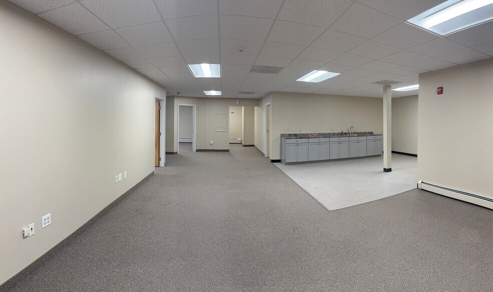 More Photos Of 182 N Main St, Fall River Office For Lease